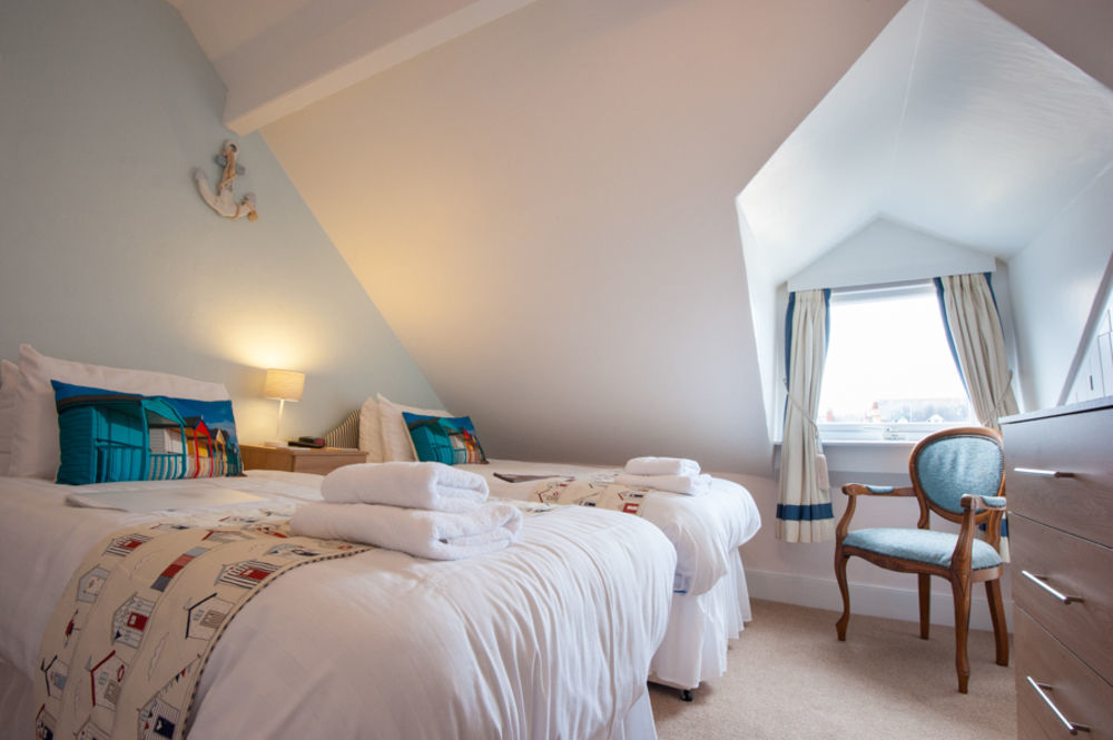 Glascoed Guest House Ландъндо Екстериор снимка